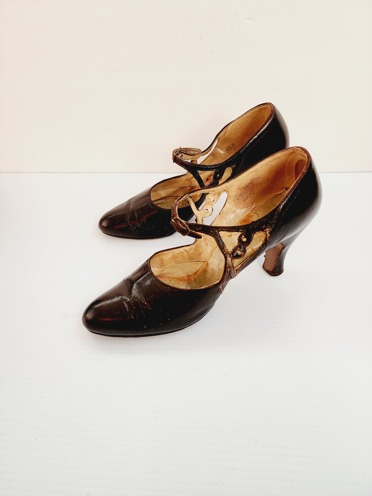 1920s Brown Leather Shoes Mary Janes High Heel Flapper Shoes – RareJule Vintage