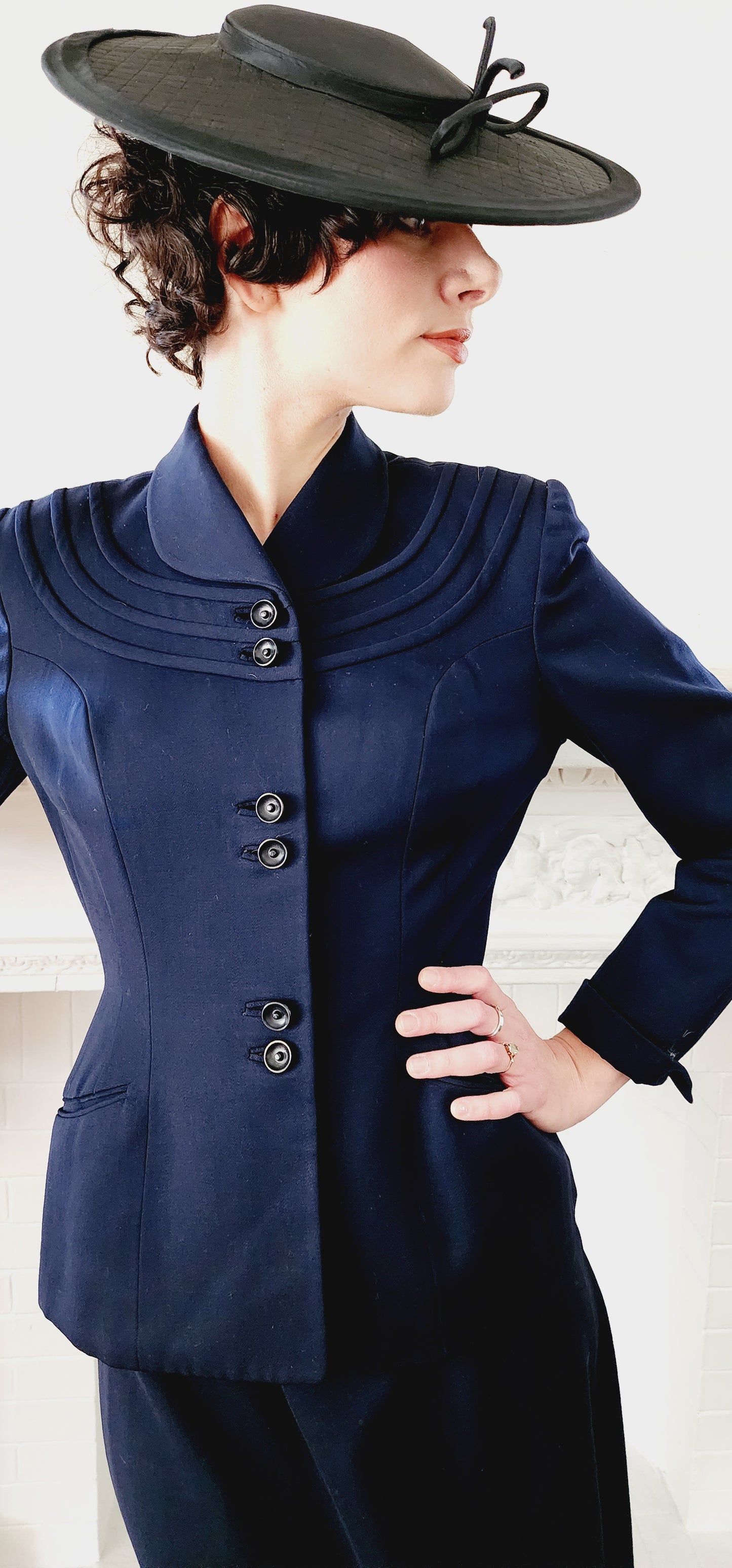 1950s Navy Blue Wool Skirt Suit Fitted Blazer w/ Accent Seaming Small by Leeds