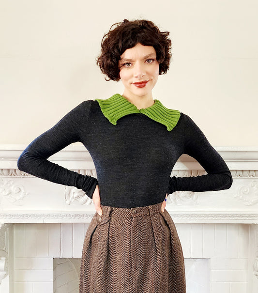 Vintage Dolce Gabbana Sweater in Black with Green Collar Y2k Era Medium