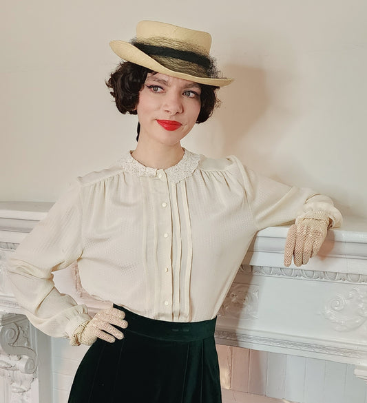 70s Cream Blouse w/Long Sleeves & Crochet Lace Collar Neo-Edwardian / M L
