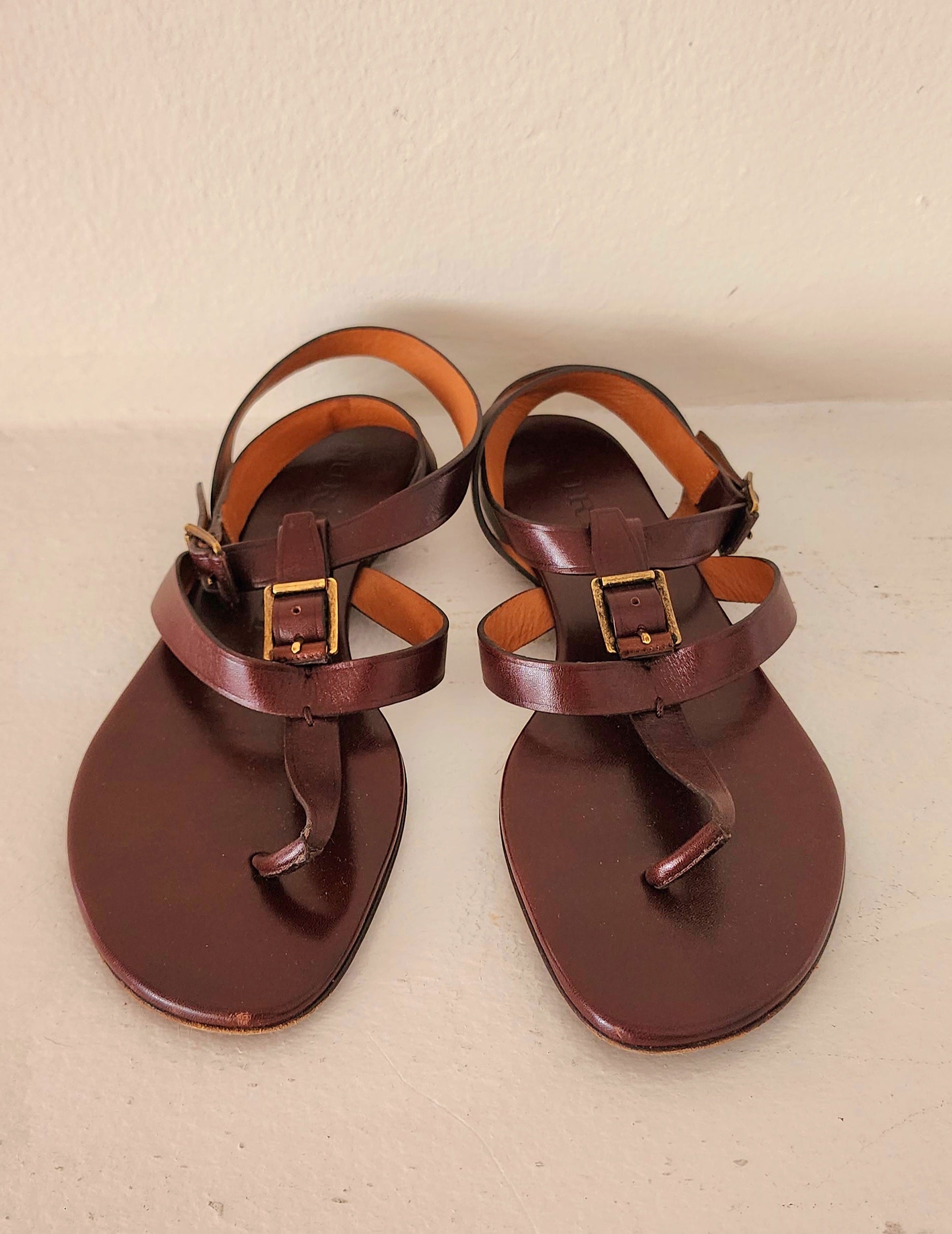 AUTH Burberry Thong Sandals | Thong sandals, Burberry shoes, Burberry