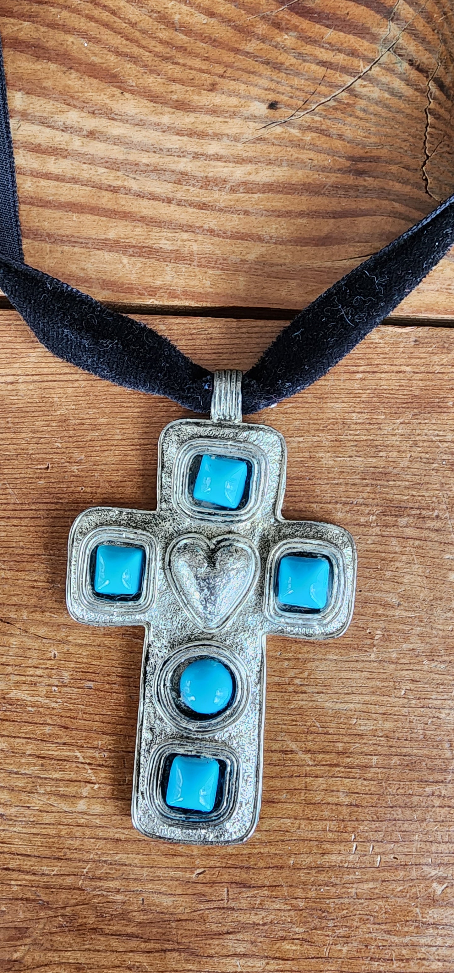 90s Choker Necklace Silver & Turquoise Cross Pendant Black Velvet Band