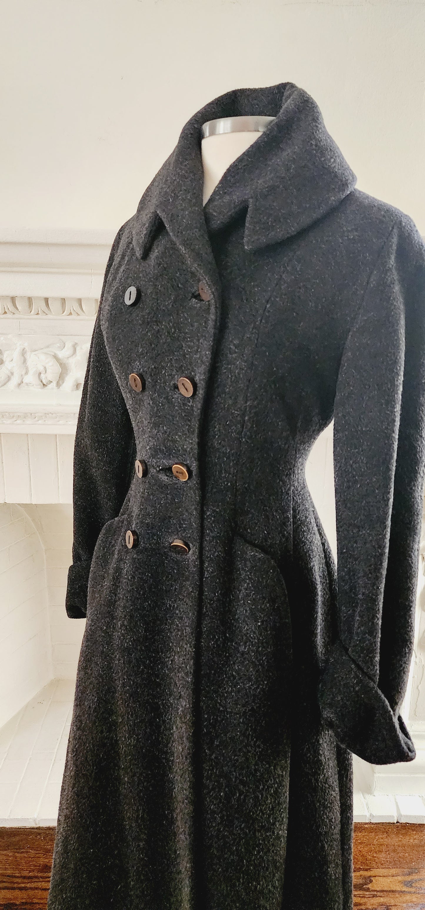 40s 50s Gray Wool Princess Coat w/Shawl Collar & Double Breasted Closure / Small