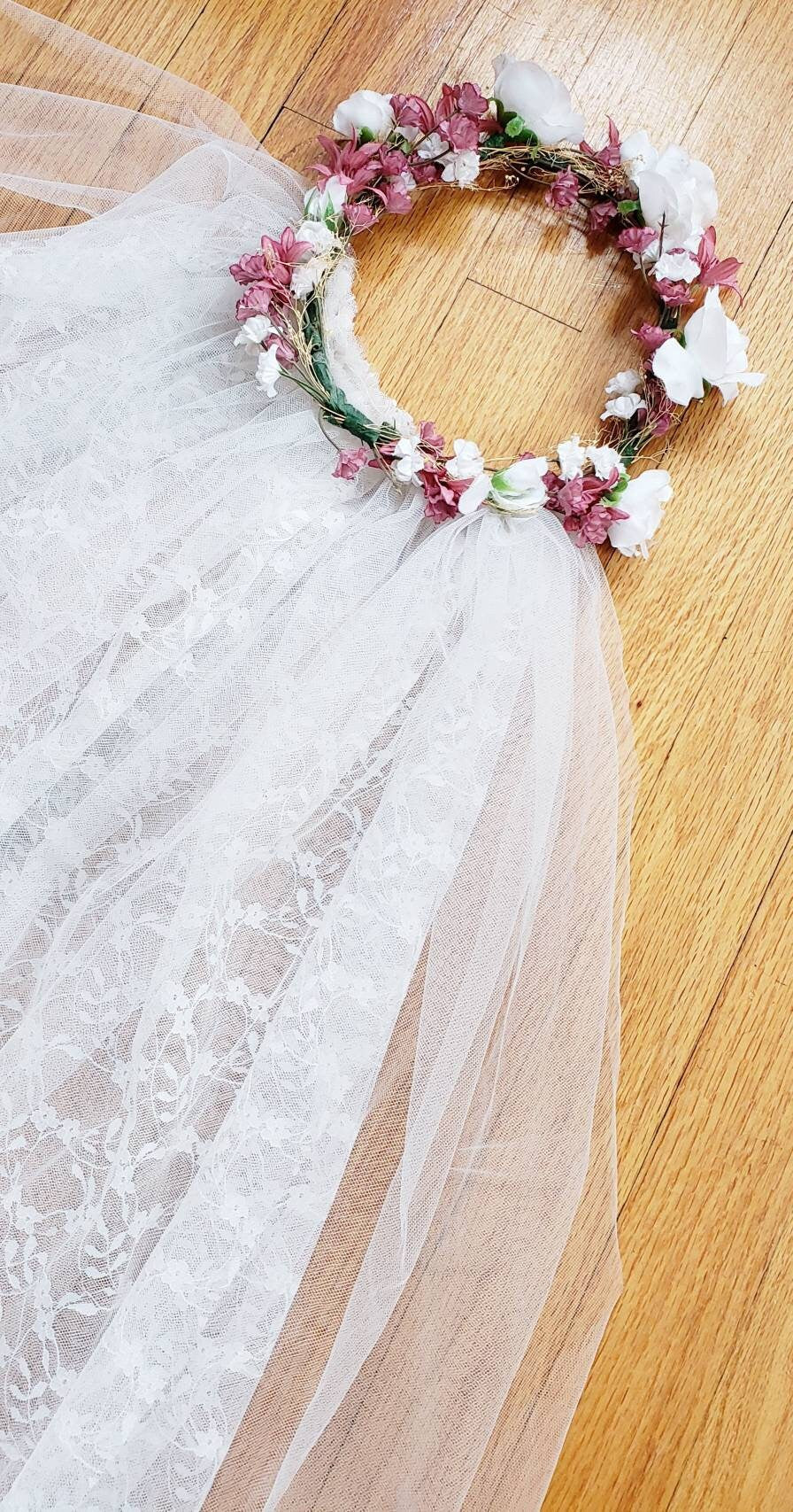 1970s Bridal Wreath and White Lace Veil Headpiece / 70s Boho Fairy Woodlands Floral Crown with White Tulle / Loula