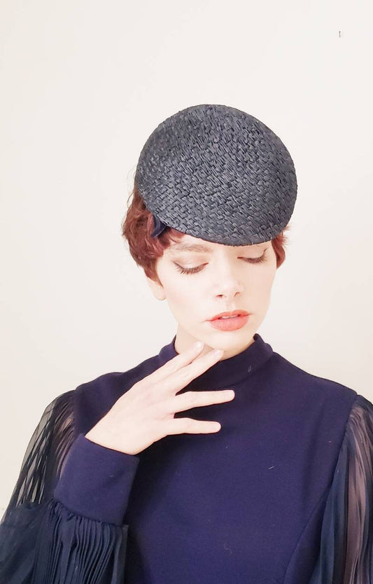 1950s Navy Blue Straw Mini Hat / 50s Mini Platter or Saucer Hat with Velvet Bows Mar-Field marshall Field & Co