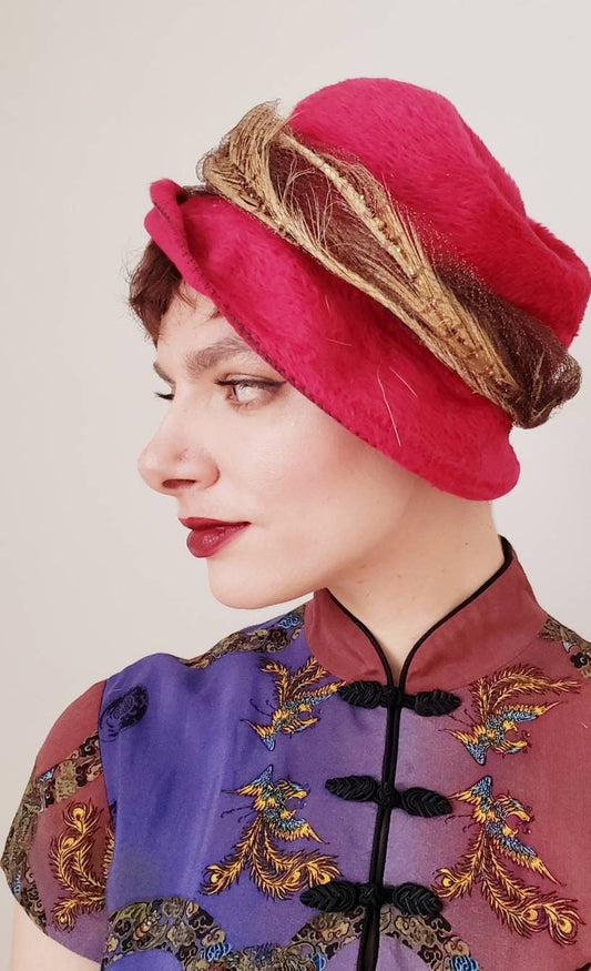 Vintage 1950s Bes-Ben Hat / Designer 50s Fuschia Pink Raspberry Red Wool Felt Hat with Gold Feather Trim