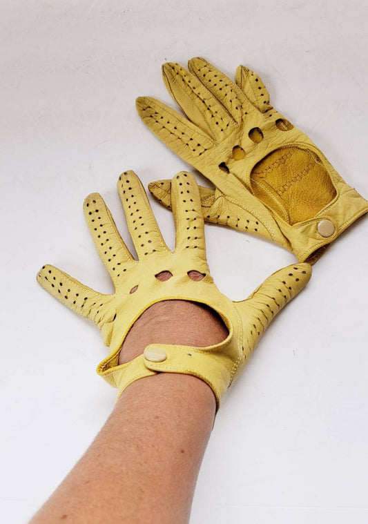 1960s Yellow Leather Kid Gloves Snap Cuff Wrist Closure / 60s Mod European Driving Gloves Perforation US Ladies size 6.5 / Rhoda