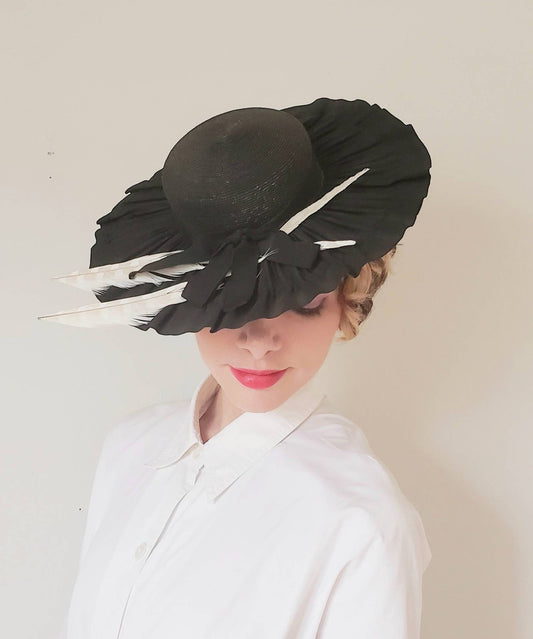 1930s Black Pleated Cocktail Hat Wide Brim with White Feathers / 30s Cocktail Hat Angela Oak Park / Kata