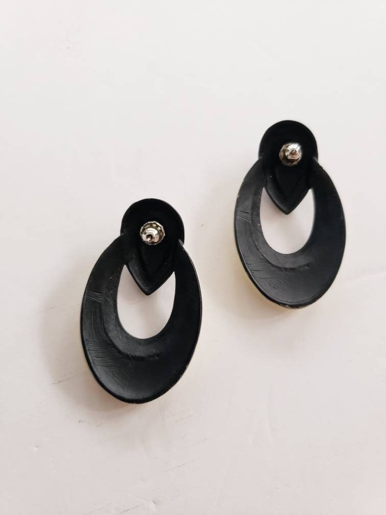 60s Earrings Cream and Black Oval & Teardrop Chunky Enamel Metal / Marcelle