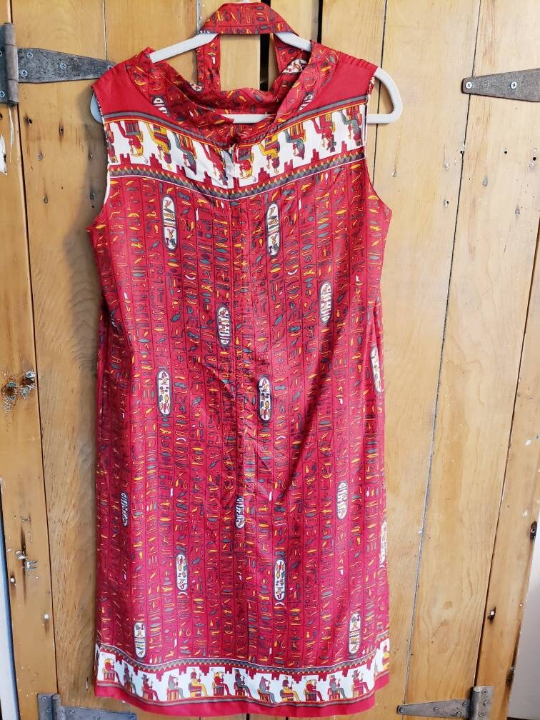 60s Silkprint Summer Dress Ancient Egypt Print Hieroglyphics / Sleeveless Shift Dress Red Multicolored Pattern Sash Tie Belt / L Bastet