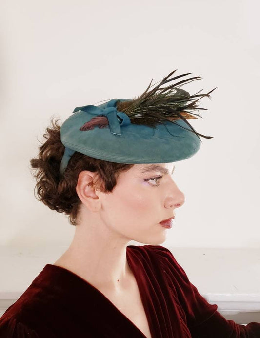 1940s Aqua Green Suede Beret Style Hat with Feather / 40s New York Creation McCurdy's Hat Robin Hood Style
