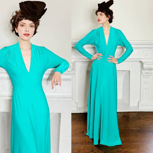 1970s Robert David Morton Matte Jersey Dress Aquamarine Green / 70s Long Sleeved Evening Dress V Neck 30s Style Disco / Medium / Octavia